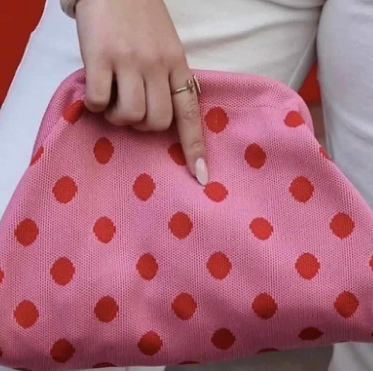Pochette à pois rose
